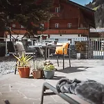 アパートホテル Mountainview